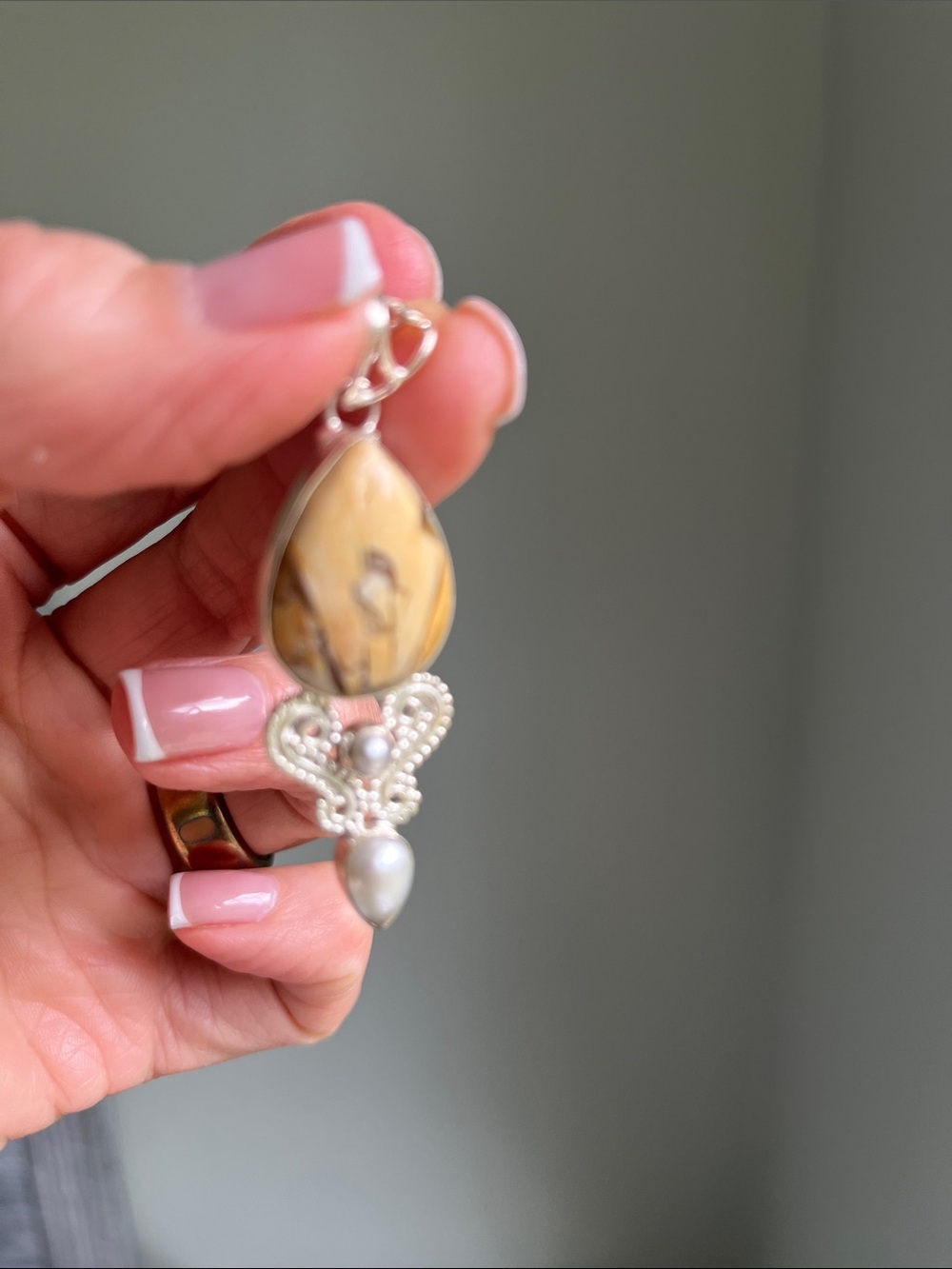 Yellow Teardrop Jasper and Pearl Sterling Pendant - Picture 4 of 5